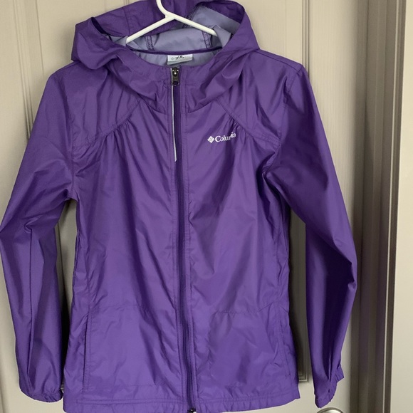 Columbia rain jacket for juniors women
